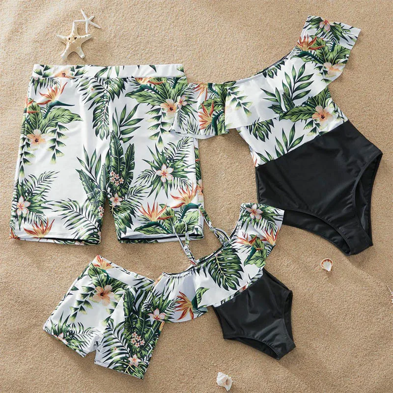 

Family Matching Swimwear Bikini Mommy And Me Women Kid Boy Baby Girl Swimsuit Men Shorts Bathing Suit