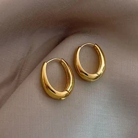 2021 new arrival classic copper alloy smooth metal hoop earrings fashion metal geometric women senior hoop earrings jewelry