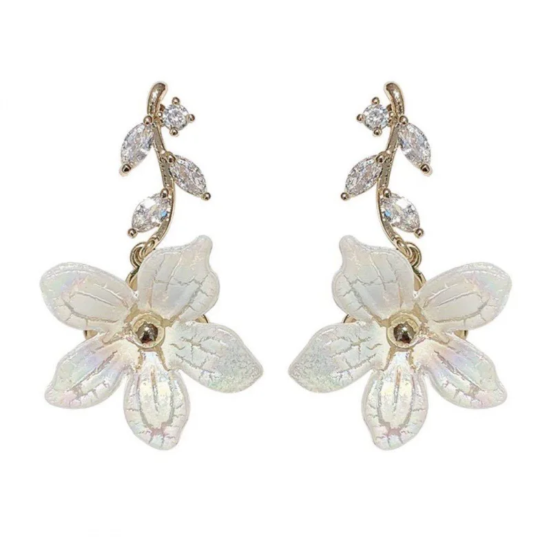 

Fashion And Popular Women's Wedding Party Jewelry Holiday Gifts Simple And Delicate Flower Earrings Wholesale