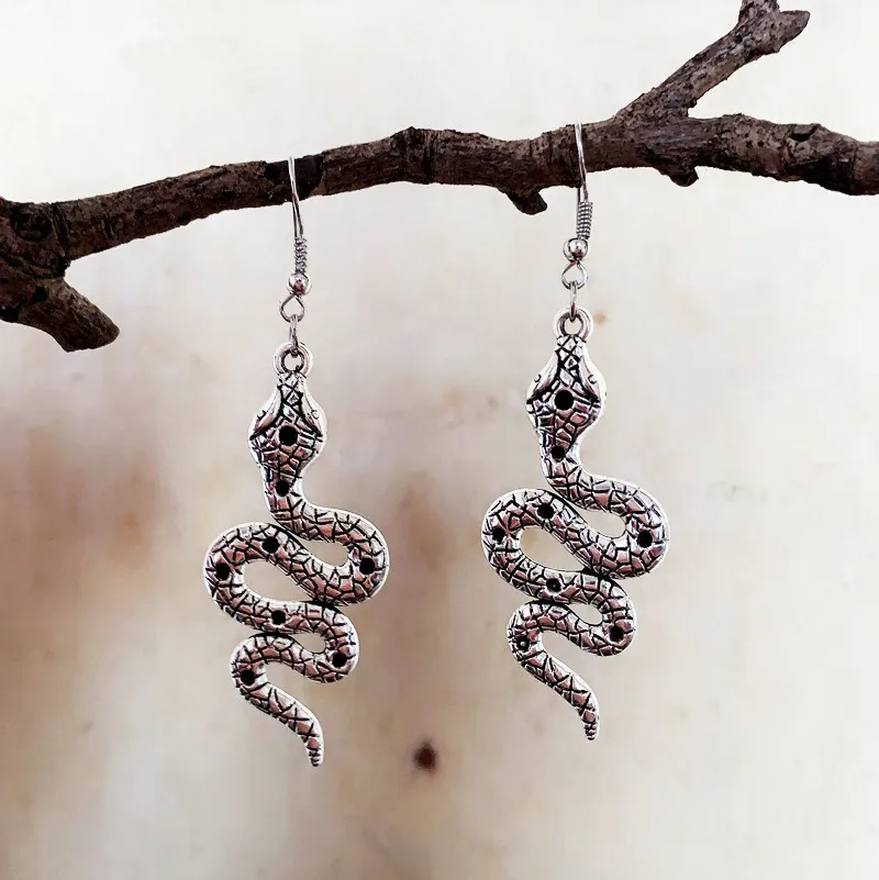 Винтажные серьги подвесные в виде змеи женское ювелирное изделие европейский и