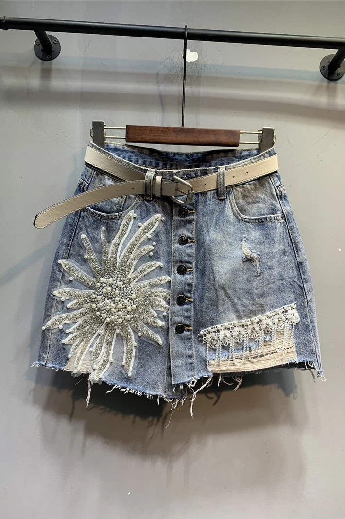 

Heavy Industry Beads Palm Flower Front Row Buttons Denim Shorts Women's 2021 Summer New Western Style Worn Frayed A- line Skirt