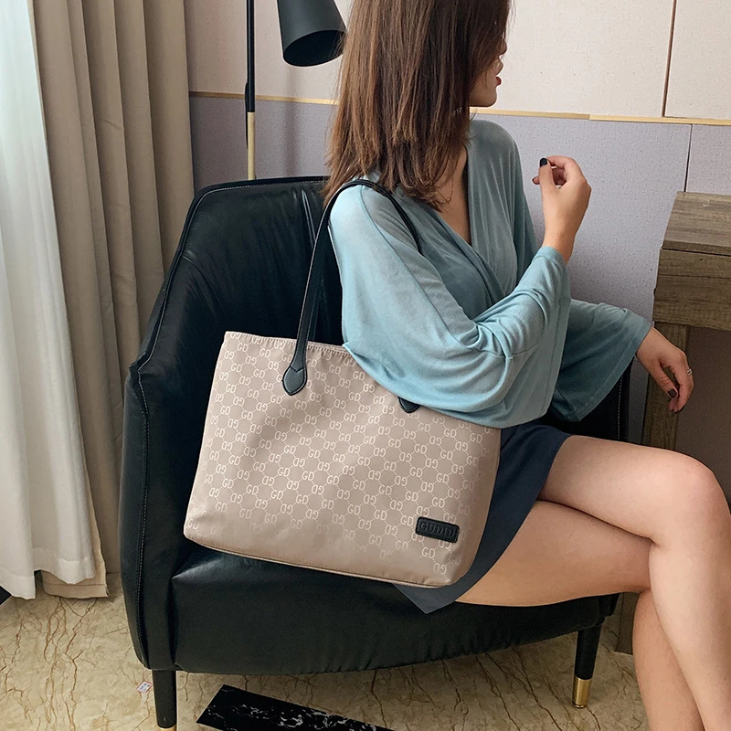 

2021 Winter Retro Plaid Women Tote Bags Female Large Capacity Shoulder Bags Fashion Portable Handbags for Ladies