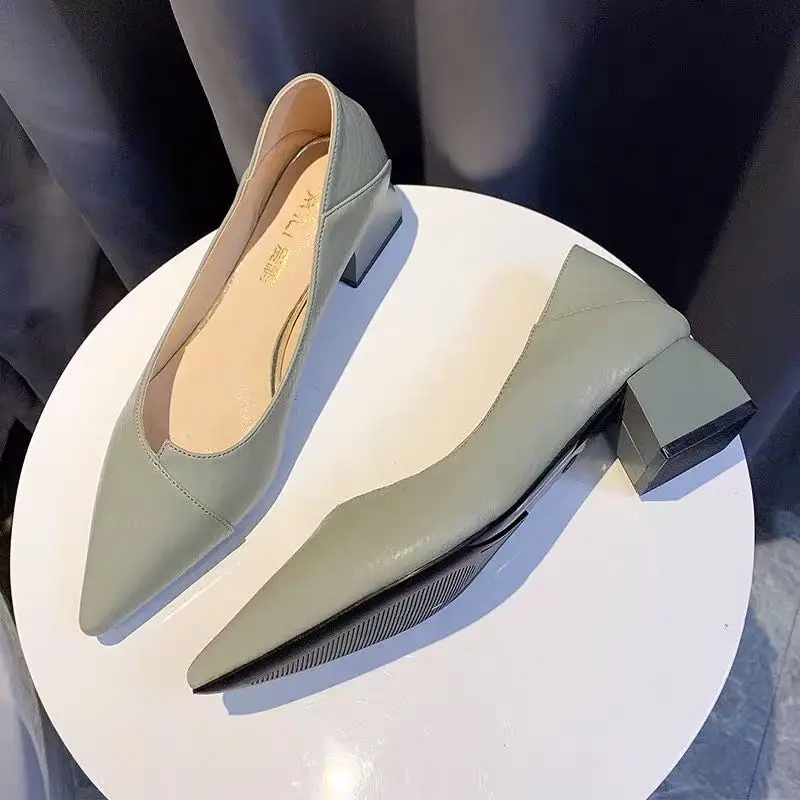 Женская обувь Новинка Сезон весна Женские тонкие туфли с закрытым острым носком