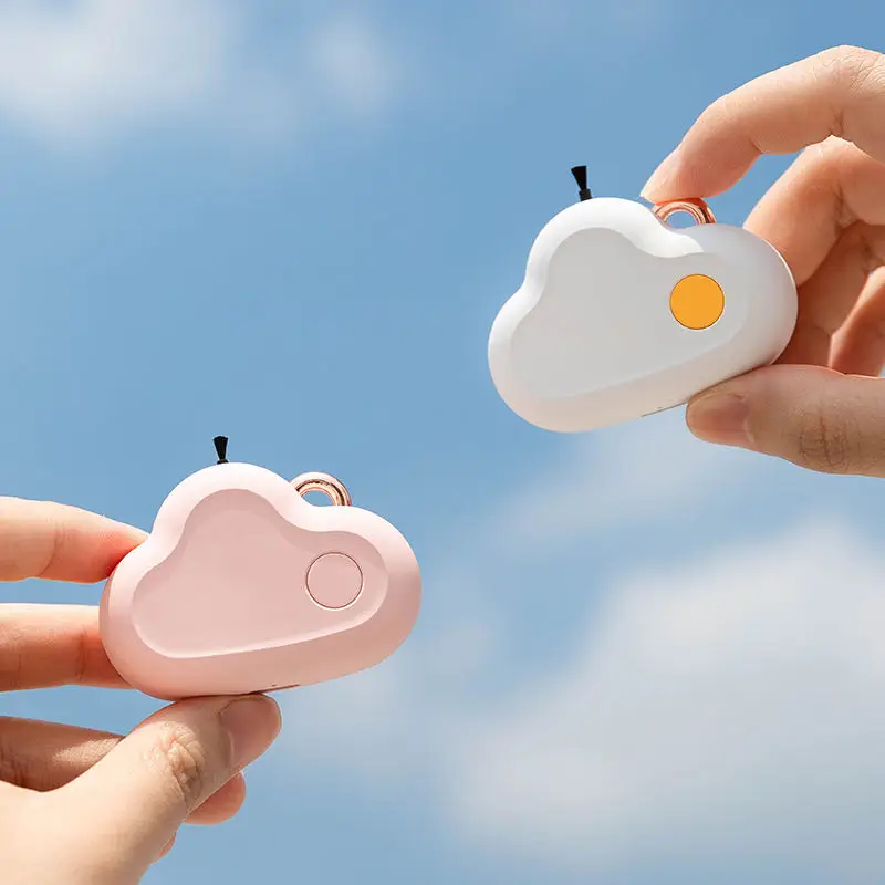 

Cute Cloud Style Air Purifier 480mAh Wireless Neck Hanging Air Cleaner PM2.5 Smoke Removing Necklace Mini Air Freshener