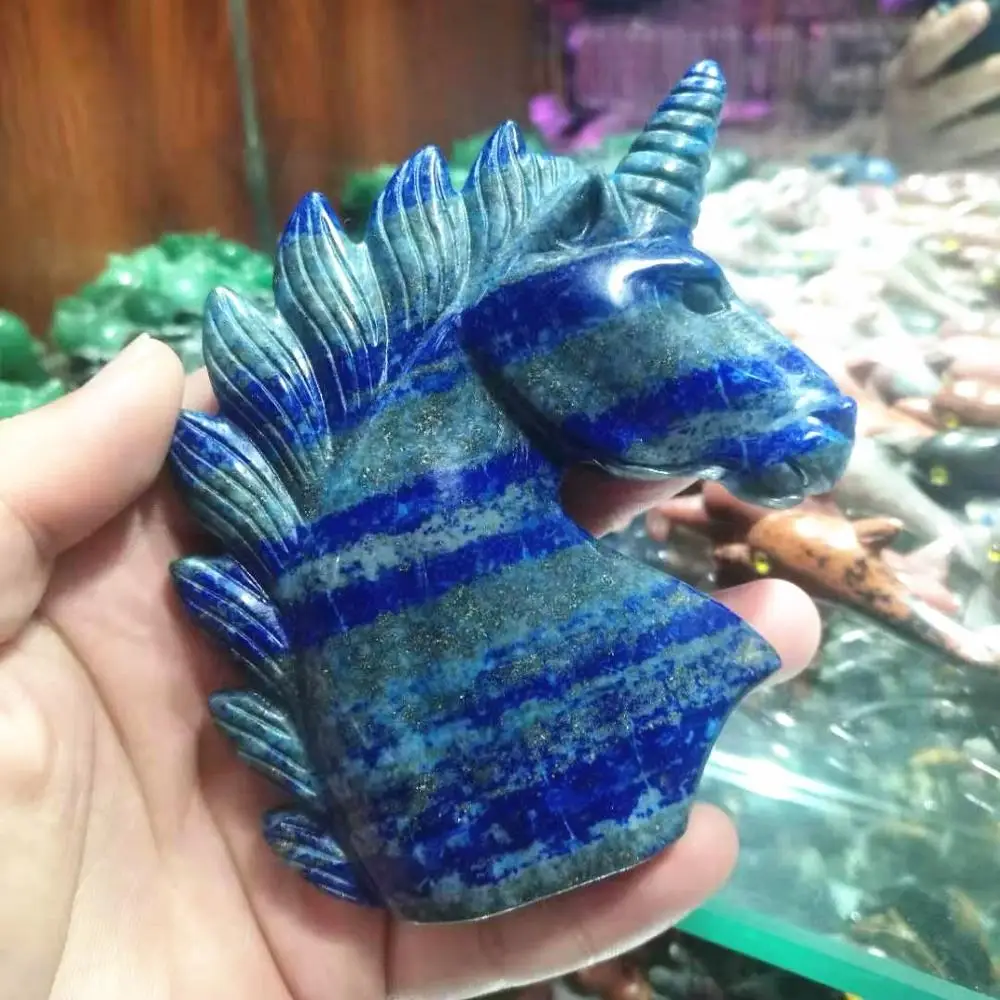 Натуральные камни кварцевые кристаллы лазурит единорог ручной работы
