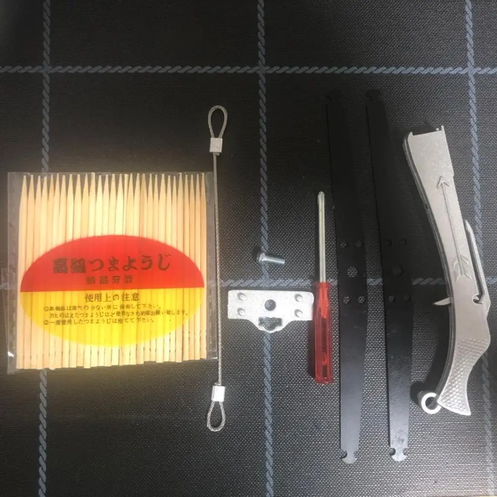 Упругая игрушка один набор украшений для автомобиля переднего стола или