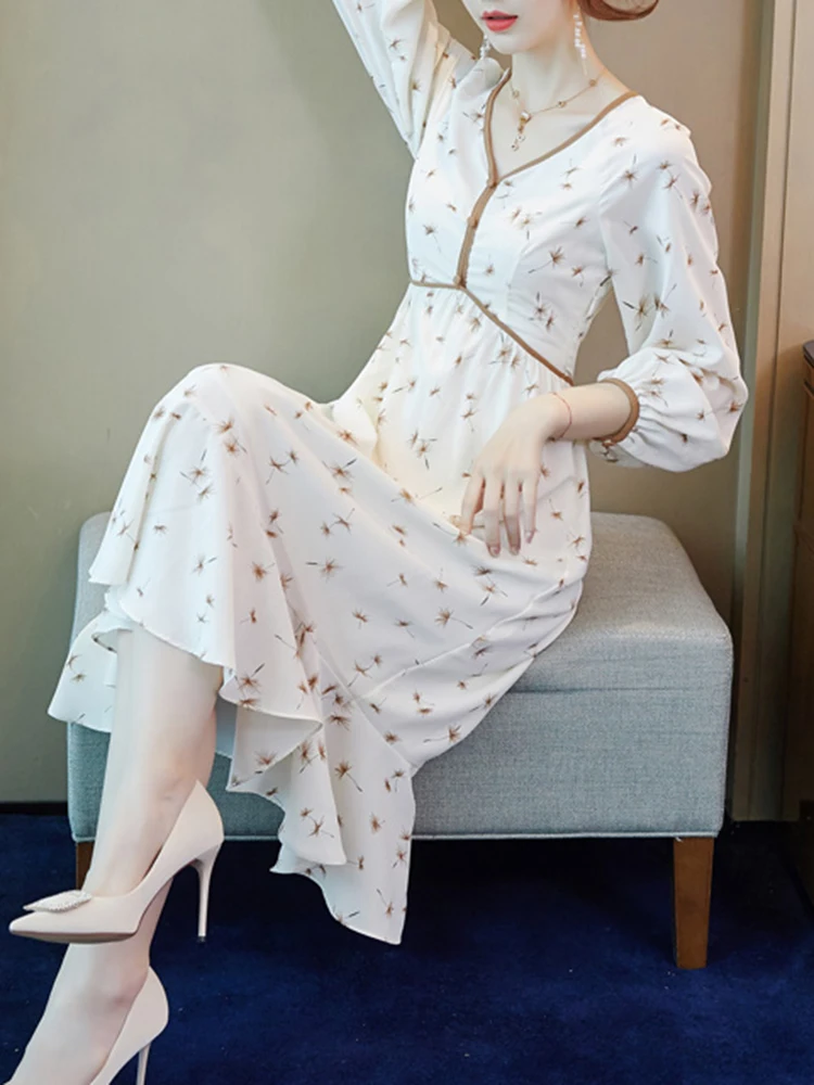 

Real shot 2021 new Korean b-neck middle waist slim fit light familiar style chic Mori early autumn fashion floral women's dress