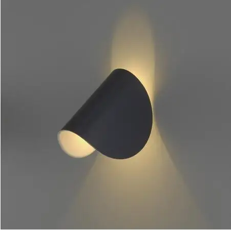 Минималистичная креативная стеклянная настенная лампа в стиле постмодерн