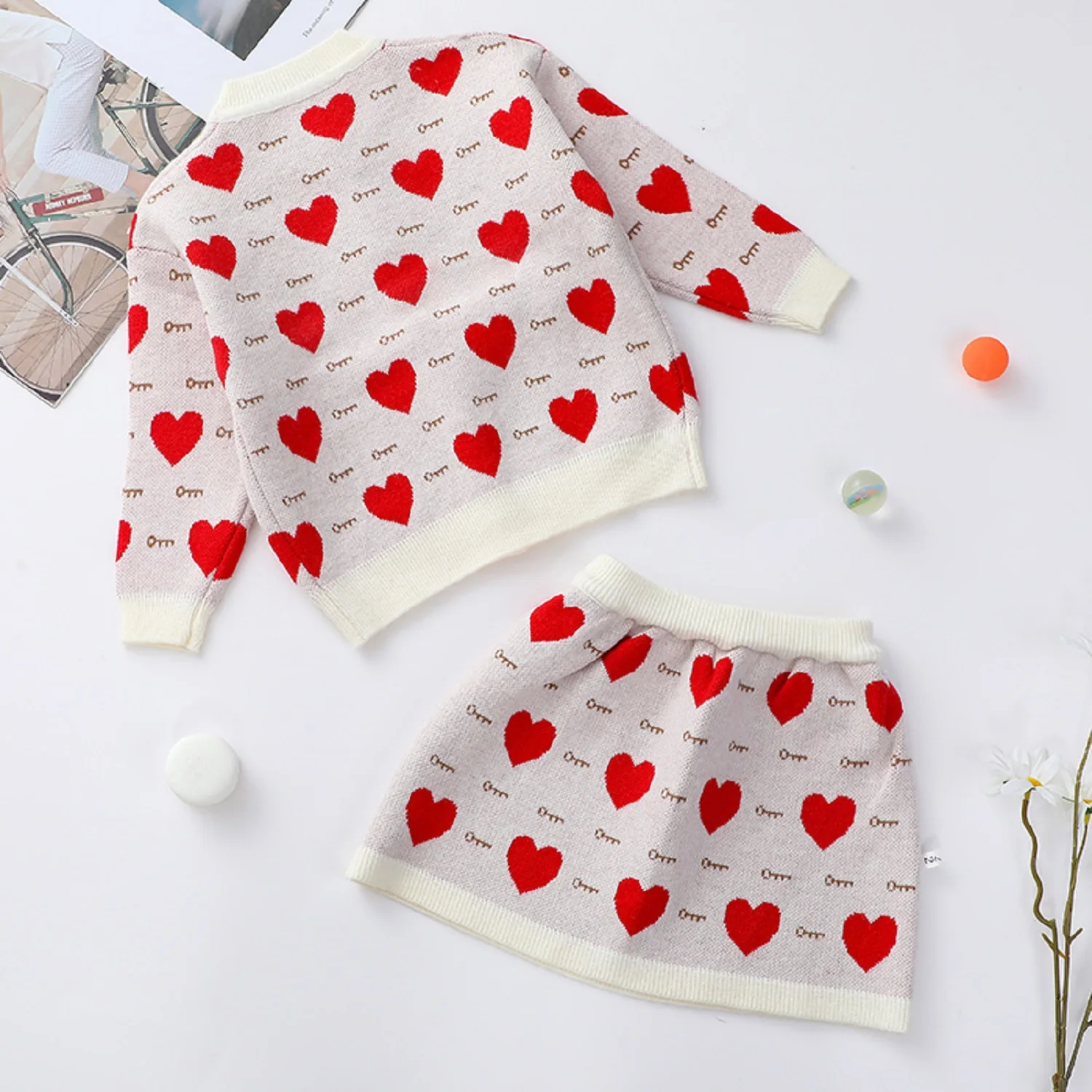 

Valentine's Day Girl 2T-6T Baby Girls Princess Clothes Sets Heart Print Long Sleeve Single Breasted Sweater Tops Skirts