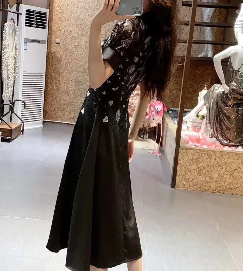 

Sequined Dress 2020 Summer Party Club Women O-Neck Luxurious Embroidery Short Sleeve Mid-Calf Length Elegant Black Dress Female
