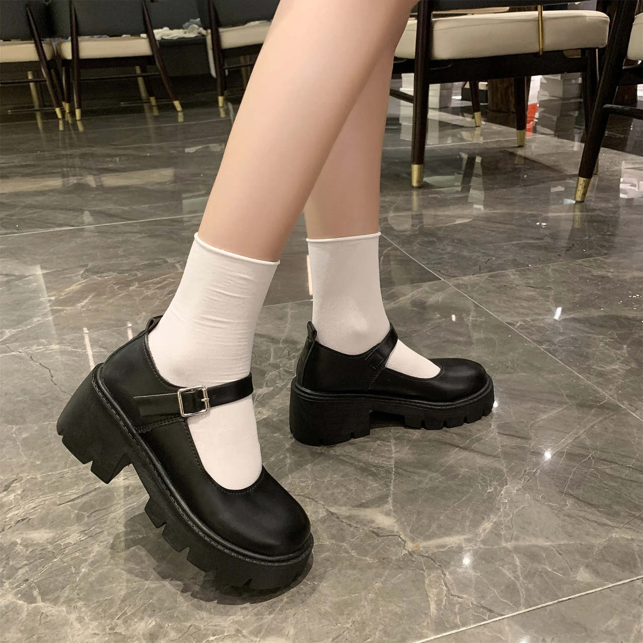 

Женские туфли-оксфорды на высоком каблуке, с ремешком и пряжкой