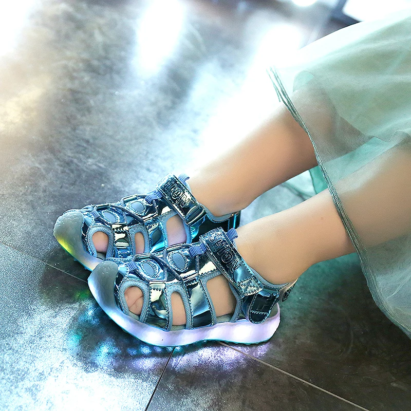 Сандалии детские синие со светодиодной подсветкой босоножки с USB зарядкой