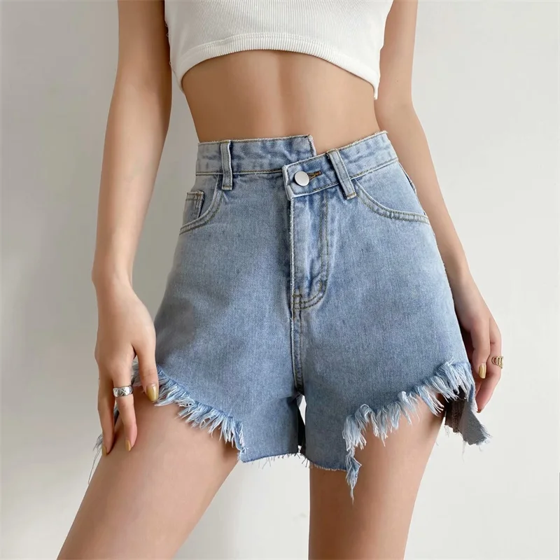 

ZXQJ Women 2021 Fashion Pockets Frayed Hem Ripped Denim Shorts Vintage High Waist Zipper Fly Female Short Jeans Mujer