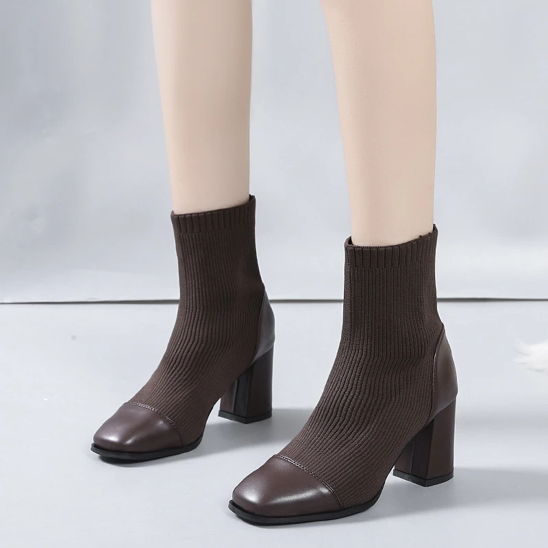 

Зимние эластичные ботинки-носки, новинка, женская обувь на высоком каблуке, ботильоны без застежек, элегантная обувь на квадратном высоком ...