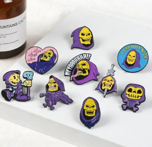 9 стилей Skeletor фиолетовый капюшон эмалированная булавка мастера Вселенной значок