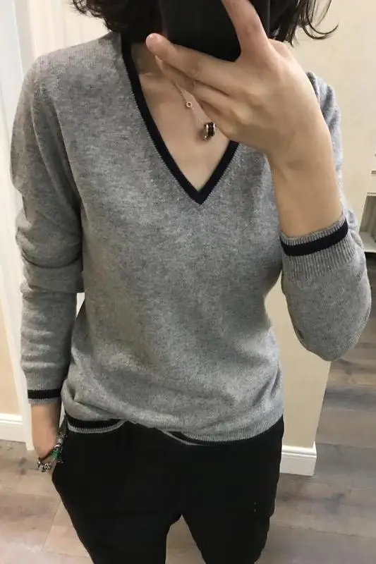 

Grab it! Grab! Lose money! Cashmere sweater women's V collar short loose-colored long-sleeved sweater large size knit bottom