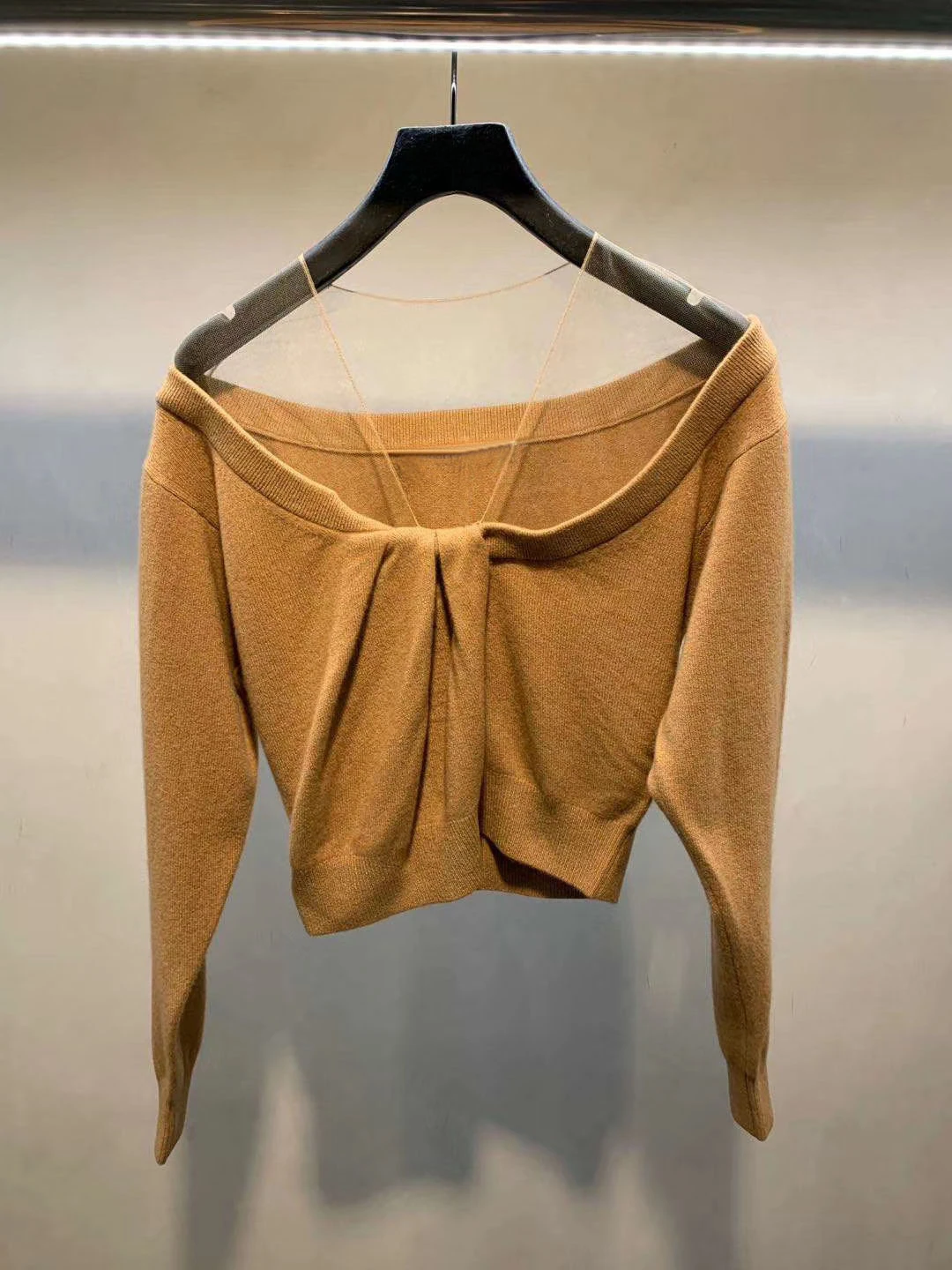 

2021 Autumn Mesh Stitching Sexy Perspective Off-the-shoulder Pleated All-match Sweater Women's Short Slim Tops