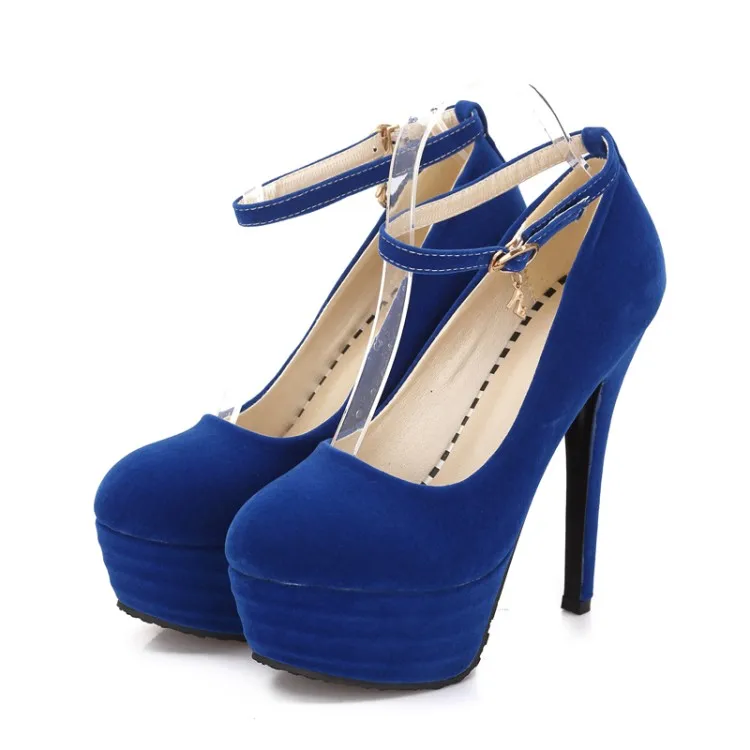 

Women's Shoes