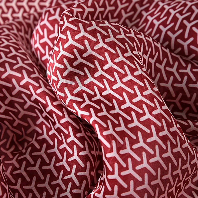 

2021 Women Imitation Silk Scarf Retro Dot Print Shawls Office Lady Soft Wraps Female Headscarf Beach Towel 90x180cm