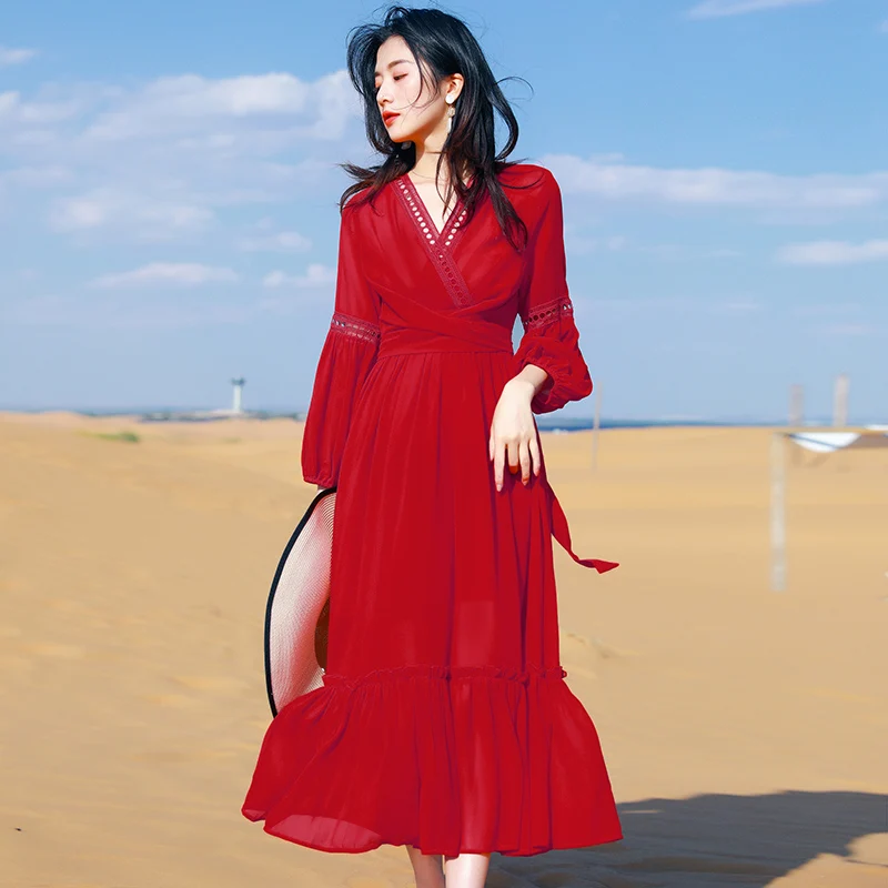 

2021 new Korean style temperament women's red hollow chiffon dress fashion bohemian v-neck ruffled long dress women's clothing