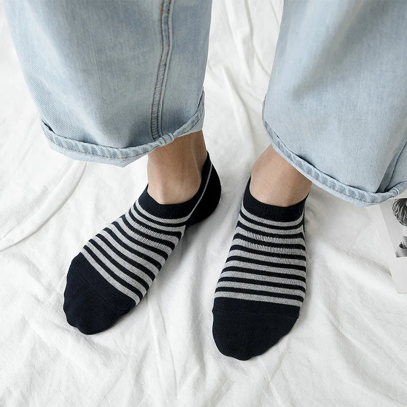 Мужские носки модные аккуратные полосатые хлопковые до щиколотки прочные