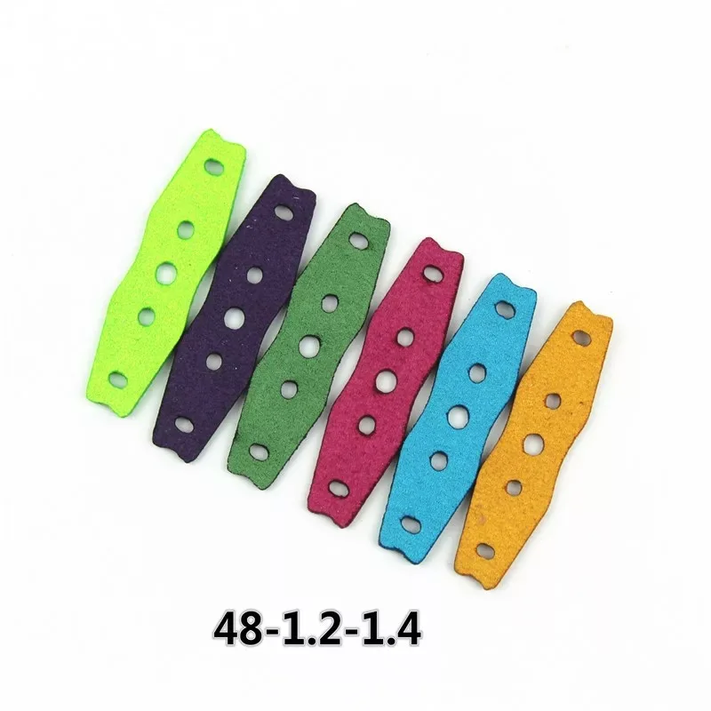 

50PCS Hunting Microfiber Leather Slingshots Pouches With Center Hole for Outdoor Catapults Sling Shots Accessories