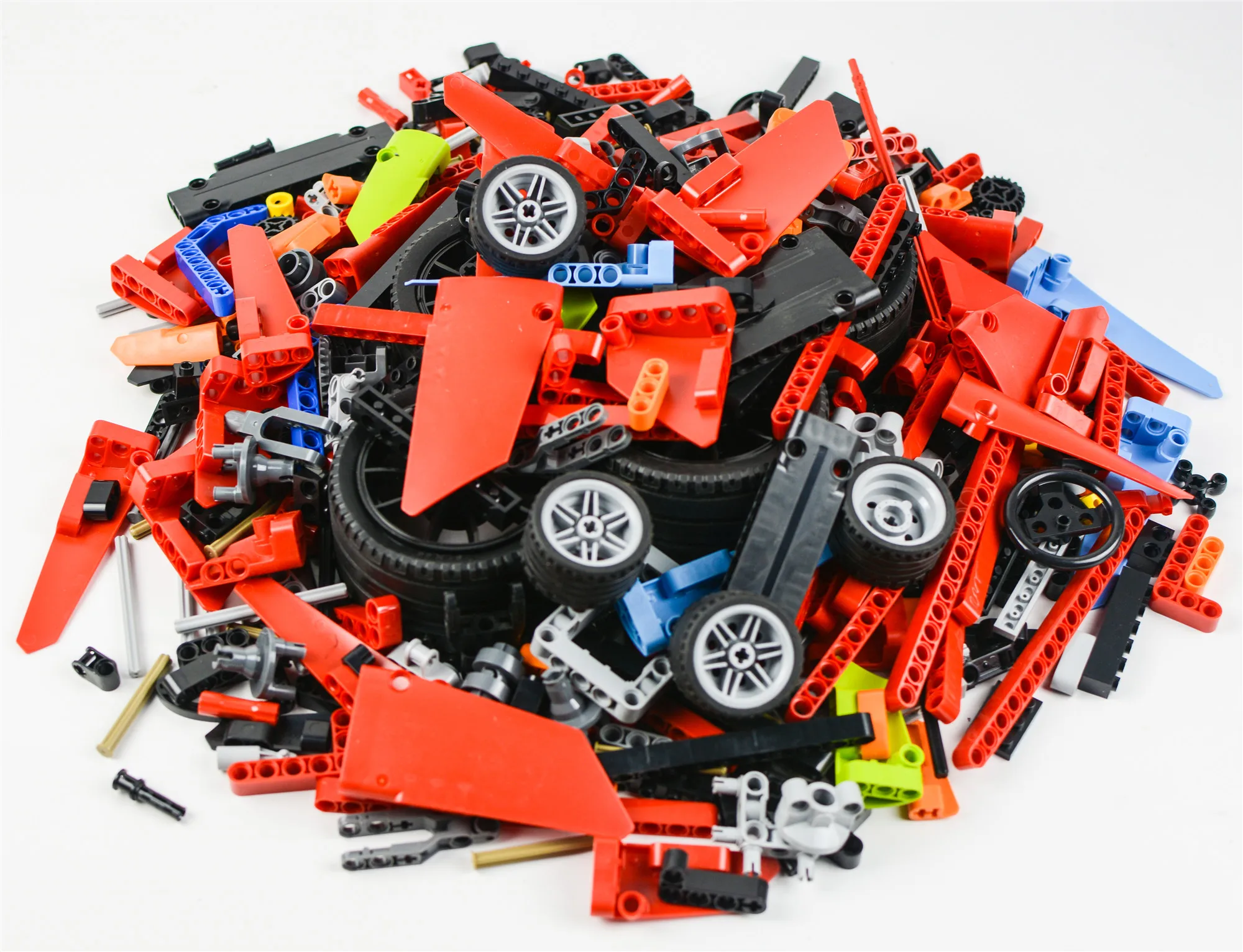 500 г основные технические детали для создания персонального MOC включают в себя