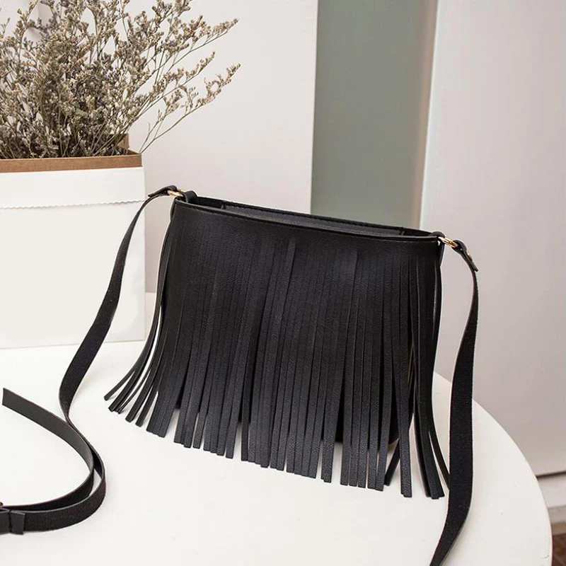 

Fashion Women's Bags 2021 New Casual Women Ladies Hot Sales Shoulder Bag Casual Tassel Mobile Phone Bag Messenger Bags
