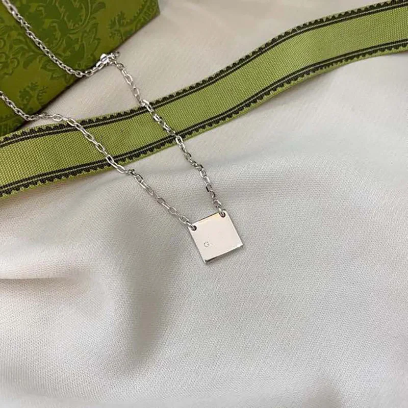 

Роскошное ювелирное изделие из стерлингового серебра S925, классическое квадратное ожерелье подходит для мужчин и женщин с логотипом ремня