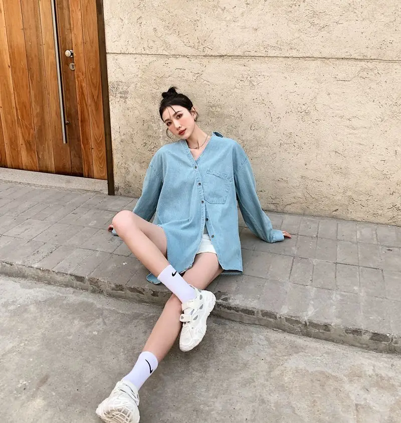 

SuperAen 2021 Spring Denim Shirts Retro New Design Turn-down Collar Full Office Lady Womens Tops