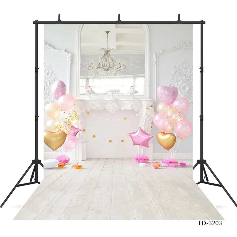 Фон для фотосъемки с воздушными шарами парой на день рождения каминным фоном