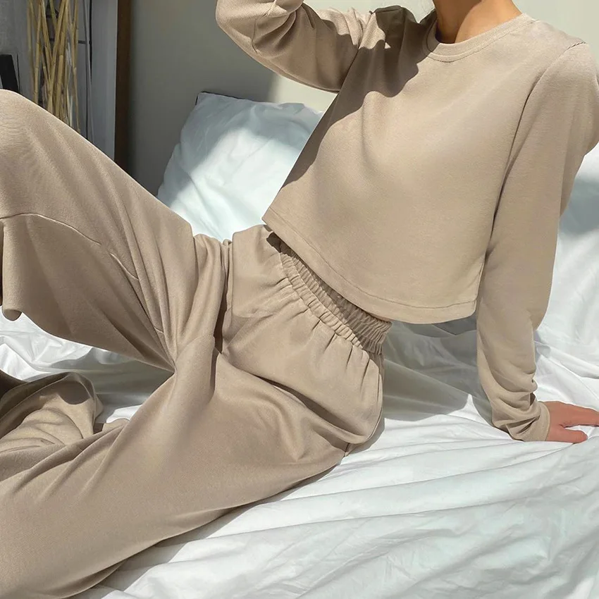 

Женский Повседневный трикотажный комплект из 2 предметов, Топ с длинным рукавом и длинные брюки, элегантный однотонный костюм для отдыха с к...