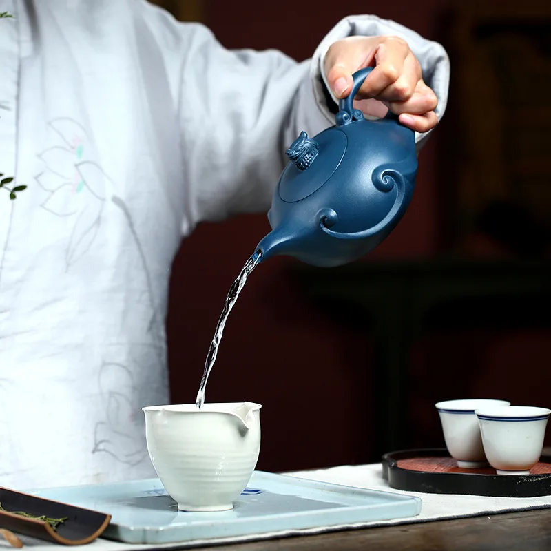 

Large Capacity Yixing Teapot Ore Mud Dragon All Handmade Kung Fu Kettle Send Gift Box