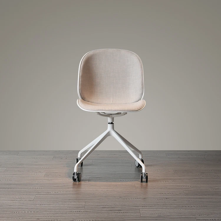 Роскошный практичный удобный офисный стул в скандинавском стиле для отдыха