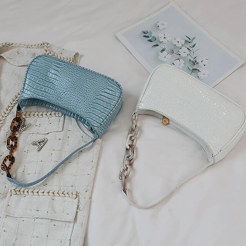 

Women's Crocodile Pattern Leather Acrylic Chain Shoulder Bag Small Bag Underarm Bag Diagonal Bag Baguette Bag