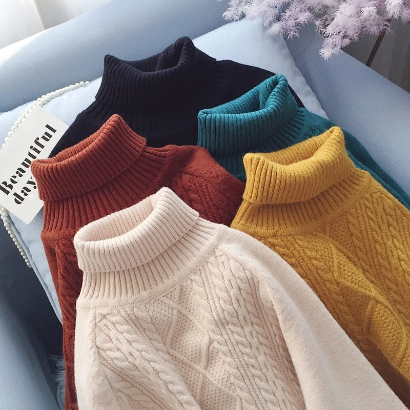 Женское трикотажное платье свитер элегантное осеннее теплое с высоким