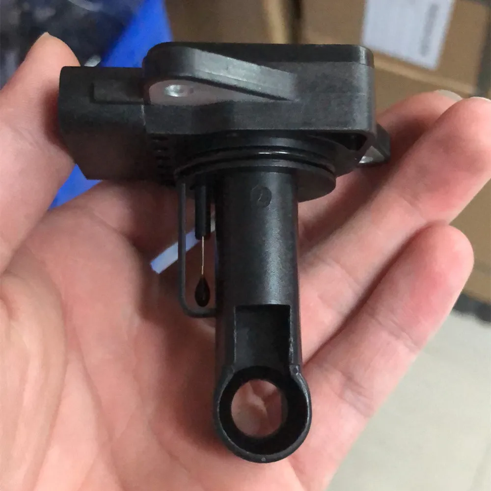 1x Avensis Celica Corolla для Toyota- Yaris 1 6 8 2 4 Датчик массового расхода воздуха 22204-22010 197400-2030