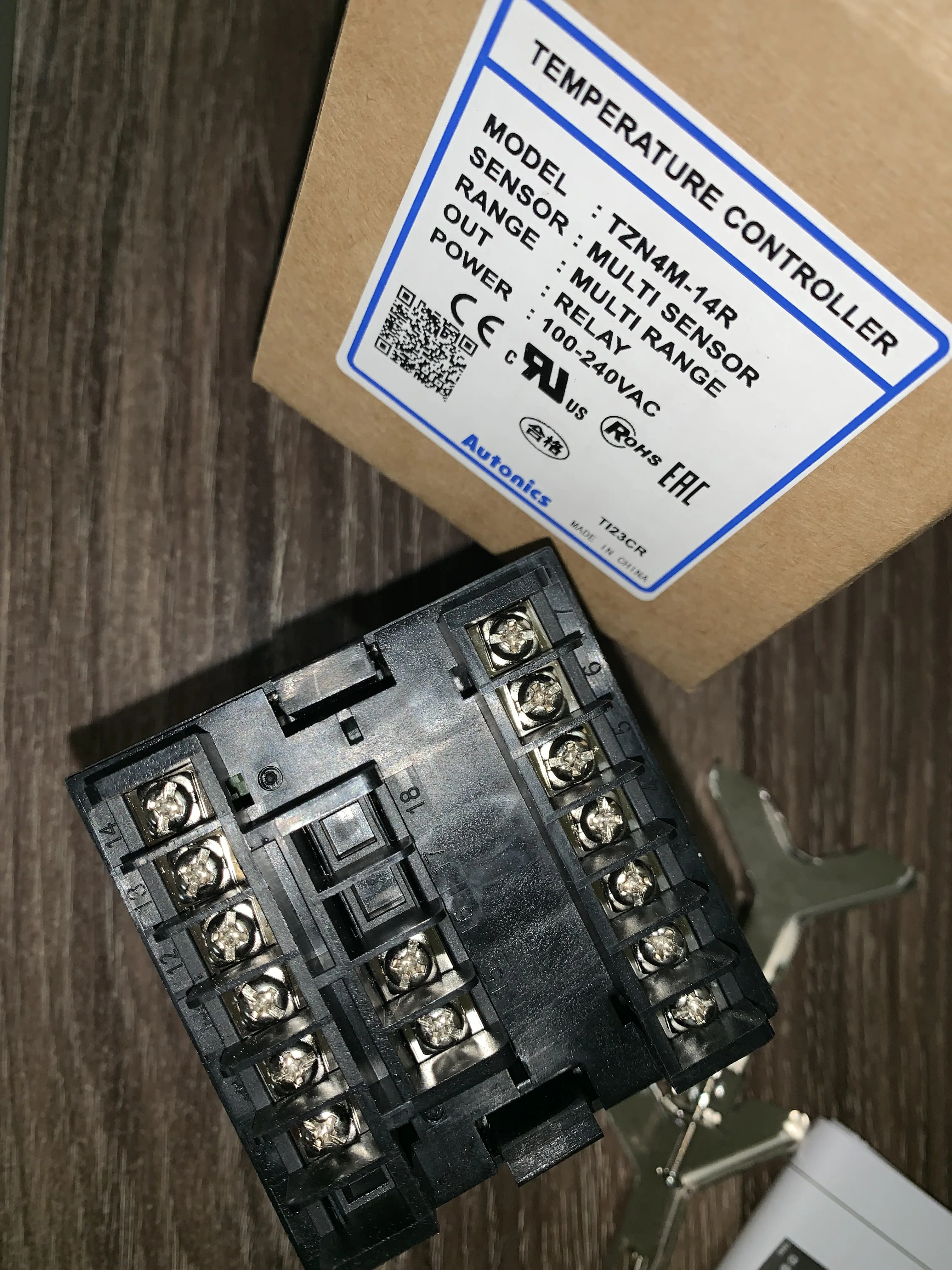 Оригинальный термостат Autonics новый оригинальный с регулируемой температурой