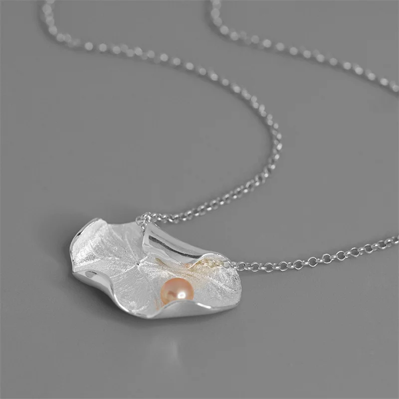 Женское колье из серебра 925 пробы с подвеской в виде листка лотоса | Украшения и