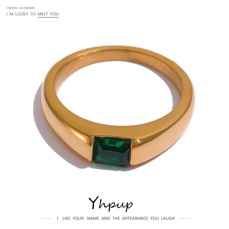 

Кольцо из нержавеющей стали 2022 с зеленым фианитом