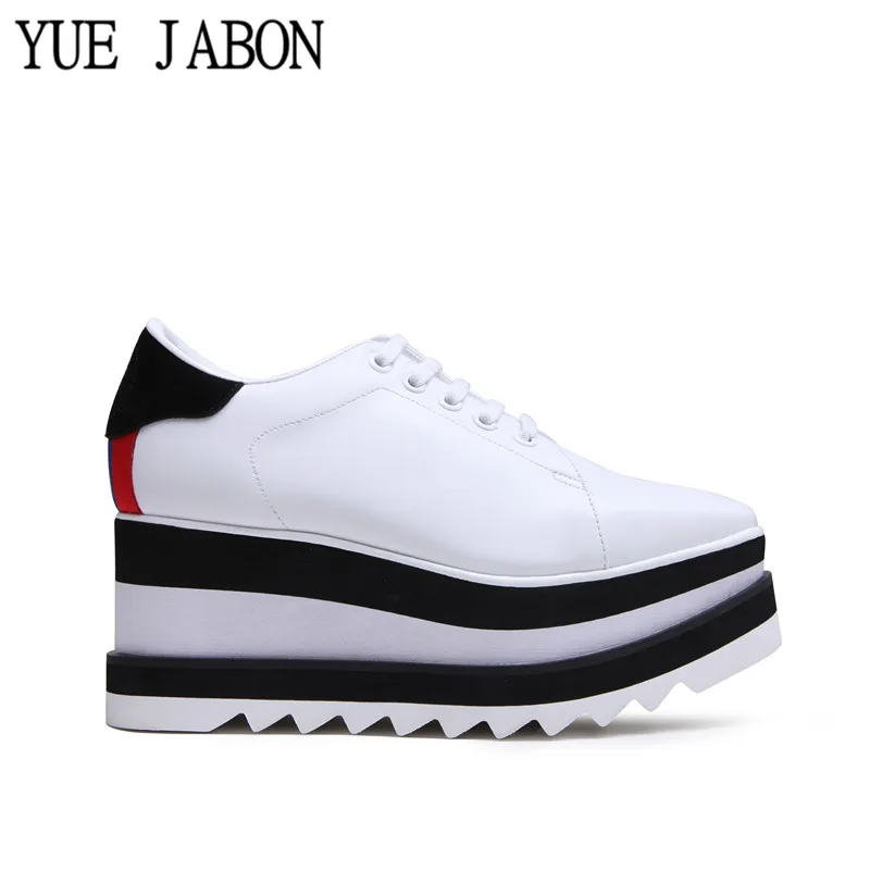 Новинка классические туфли со звездами увеличивающие рост на платформе белые