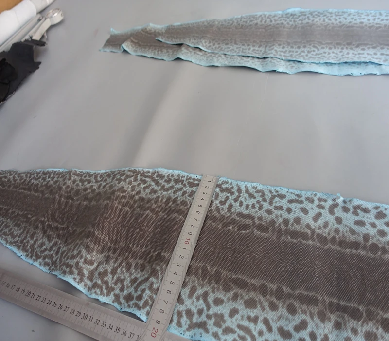 Большой светильник-голубого цвета натуральная Песочная змеиная кожа