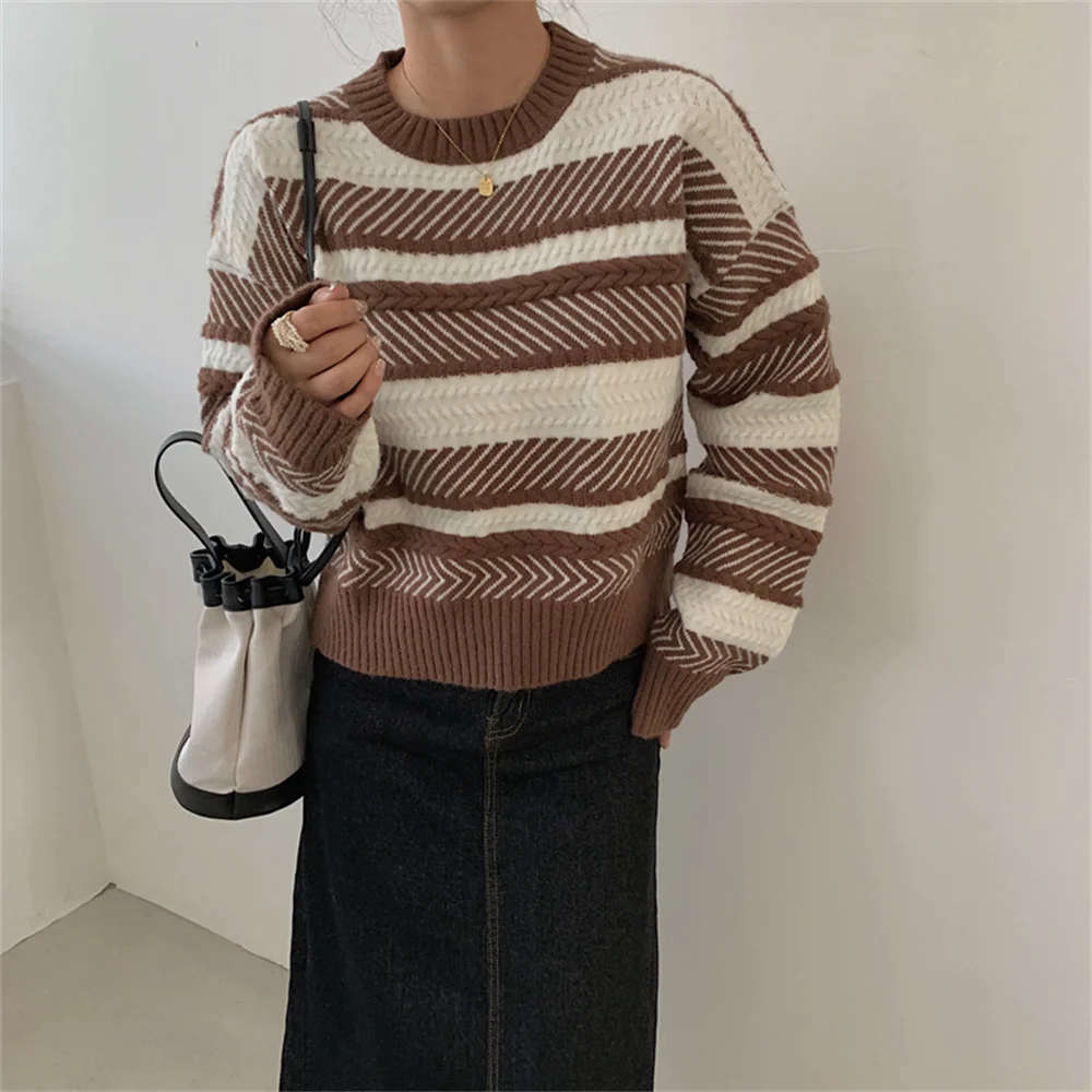 

2021 Autumn Retro Streetwear Outwear Summer Tops Patchwork Cashmere Pullover Knitwear Femme Elegant Knitted Sweater Thick