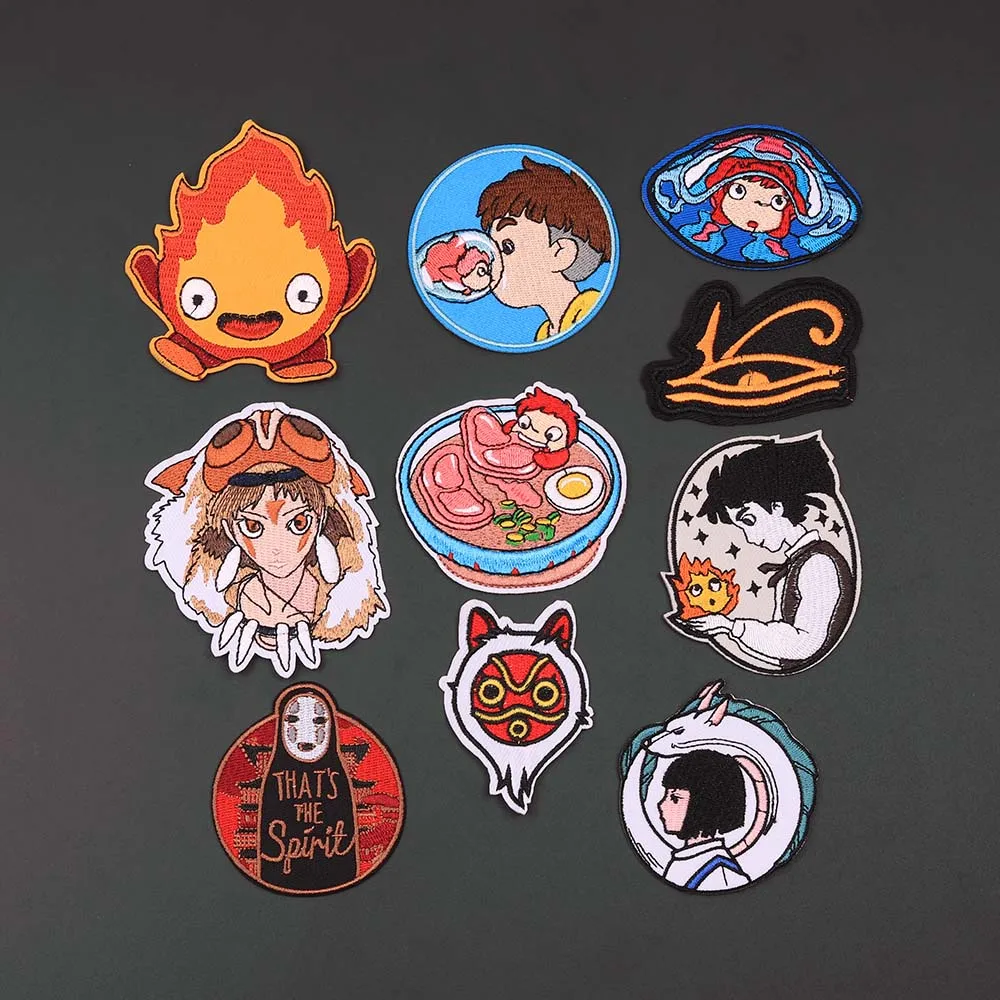 

31 styles of Japanese anime My Neighbor Totoro embroidery cloth stickers iron on children's clothes decoration gift combination