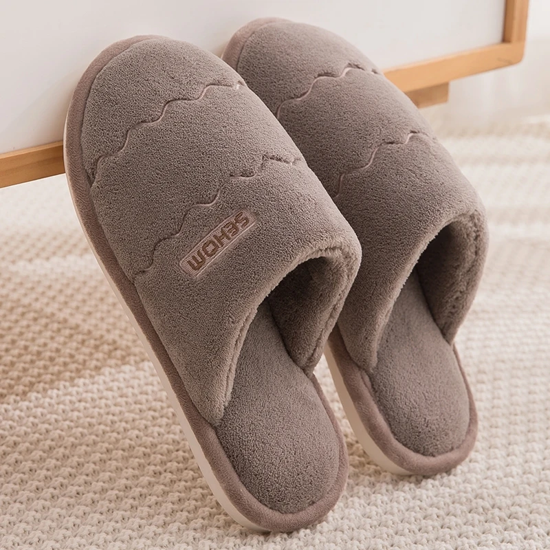 coffee Women Winter Home Slippers Solid Non-slip Warm Indoors Bedroom Floor Shoes Plush Slippers Couple Faux Fur Slides Flip Flops - Цвет: coffee