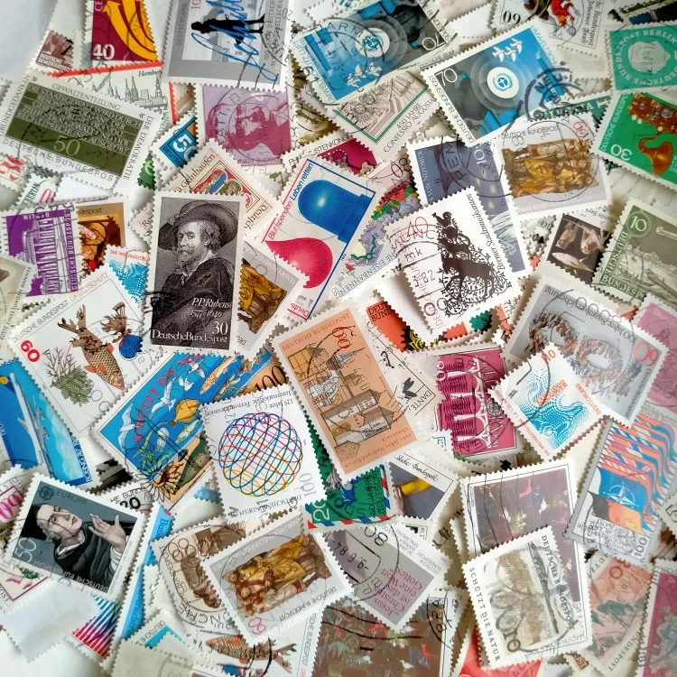 Множество оригинальных штампов немецкой страны DDR почтовые марки европейские