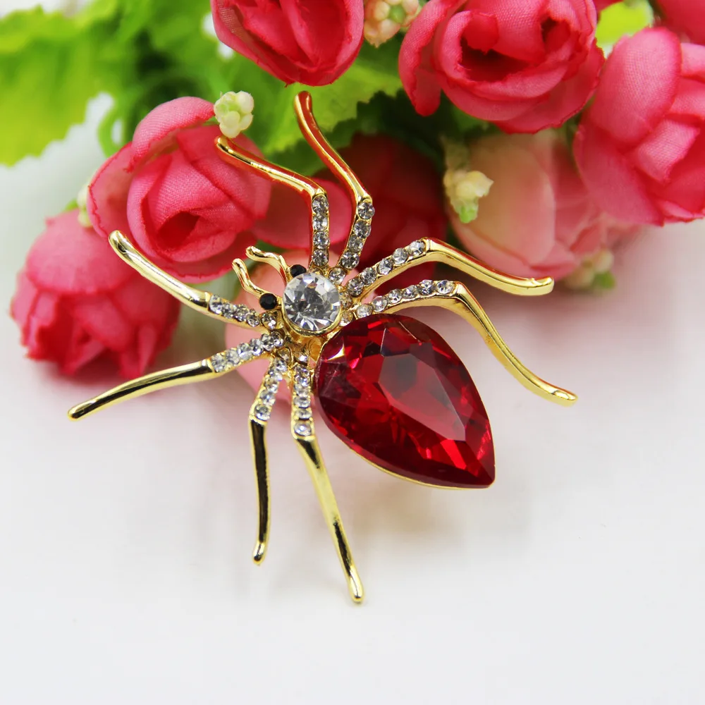 

Cute Pins Crystal Spider Brooch Spille Da Donna Enamel Pins Collar Tips Mujer Safety Metal Pin Rhinestone Brooches Women Brosche