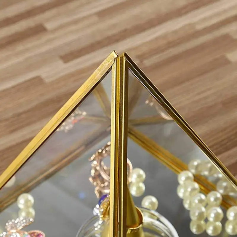 

Pyramid Storage Box Glass Terrarium Design Jewelry Holder Clear Faceted Succulent Air Plant Planter Box Pot/Keepsake Display (No