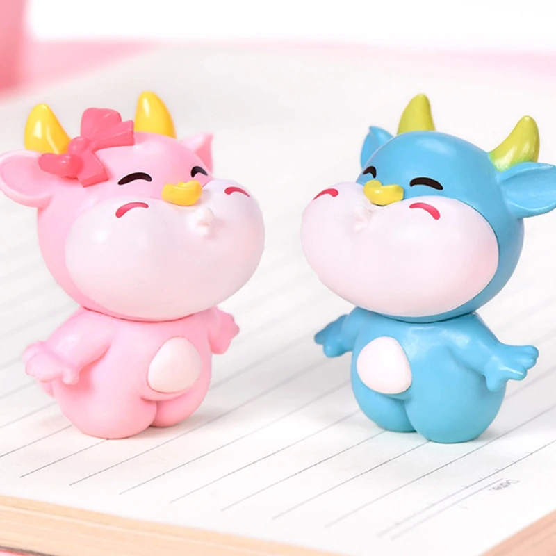 

Lovely Kissing Cow Lovers Miniature Landscape Sculpture Jewelry Resin Craft 87HA