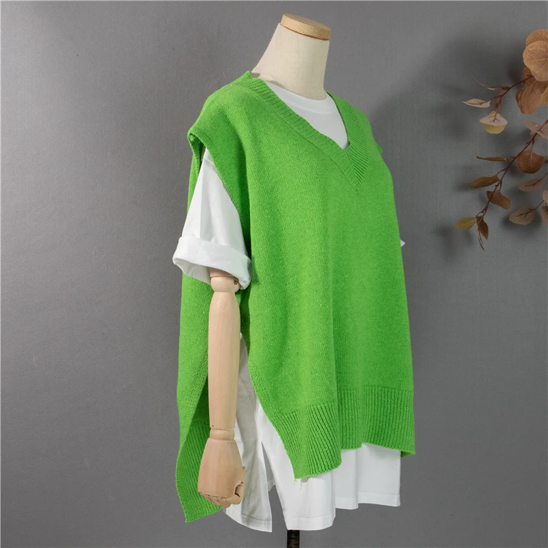 

Colorfaith 2020 New Autumn Winter Women Sweaters Pullovers Sleeveless Vest Knitted Irregular Split Vintage Oversize Top SWV88878